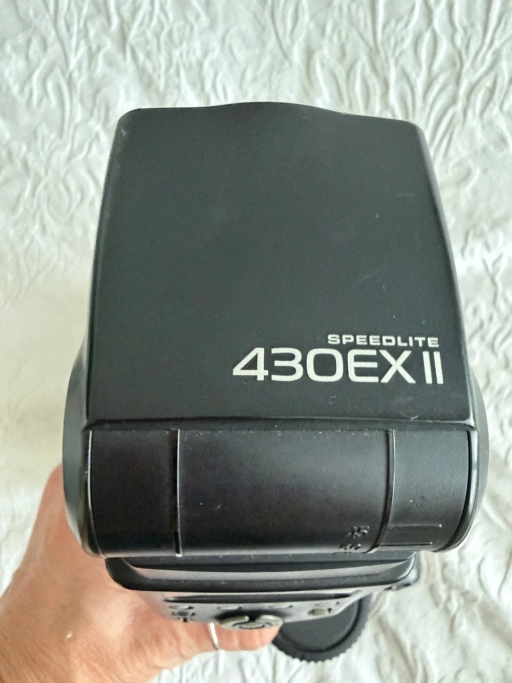 Canon Rebel Eos T6i with 10-22mm Wide-Angle Lens including Speedlite 430 EX II